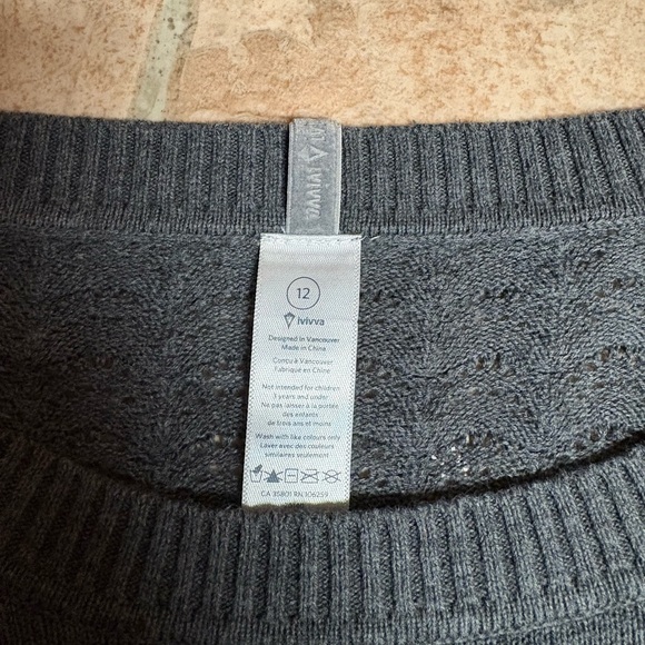 Ivivva Sweater - Picture 2 of 2